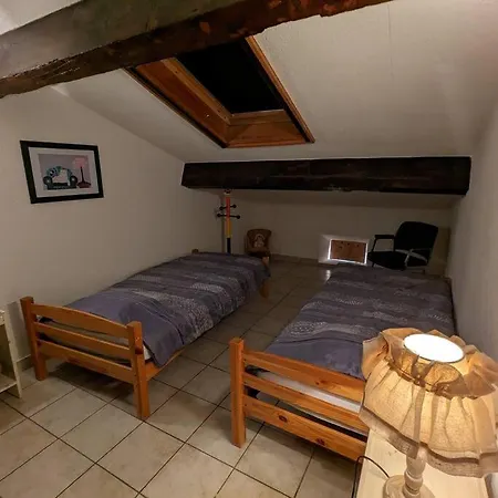 Thomas Apartment *